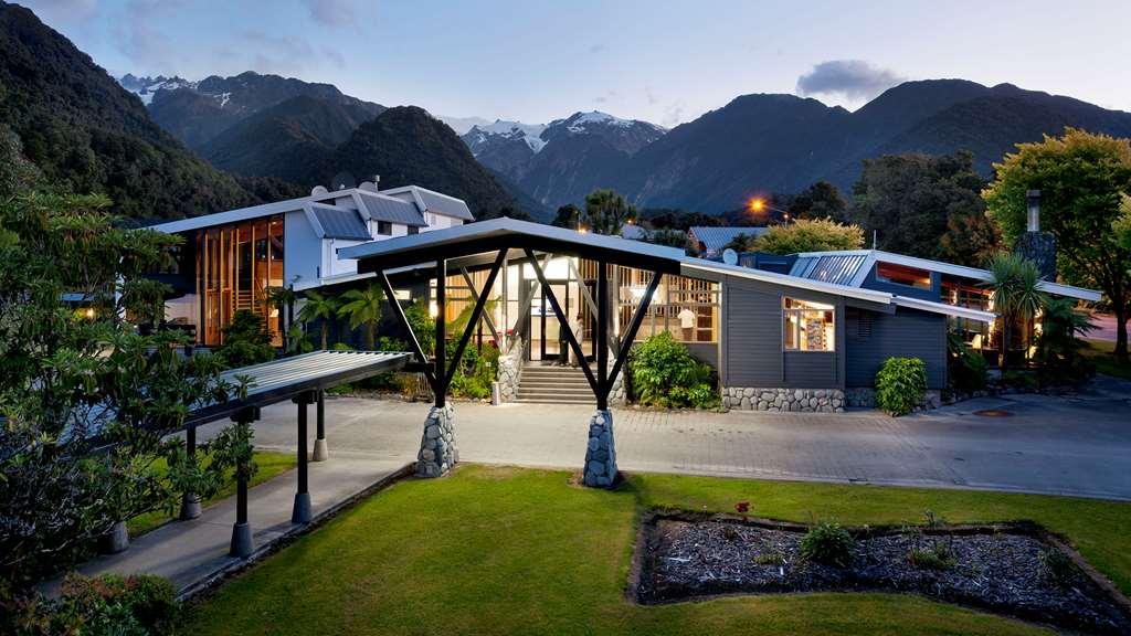 Scenic Hotel Franz Josef Glacier Bagian luar foto