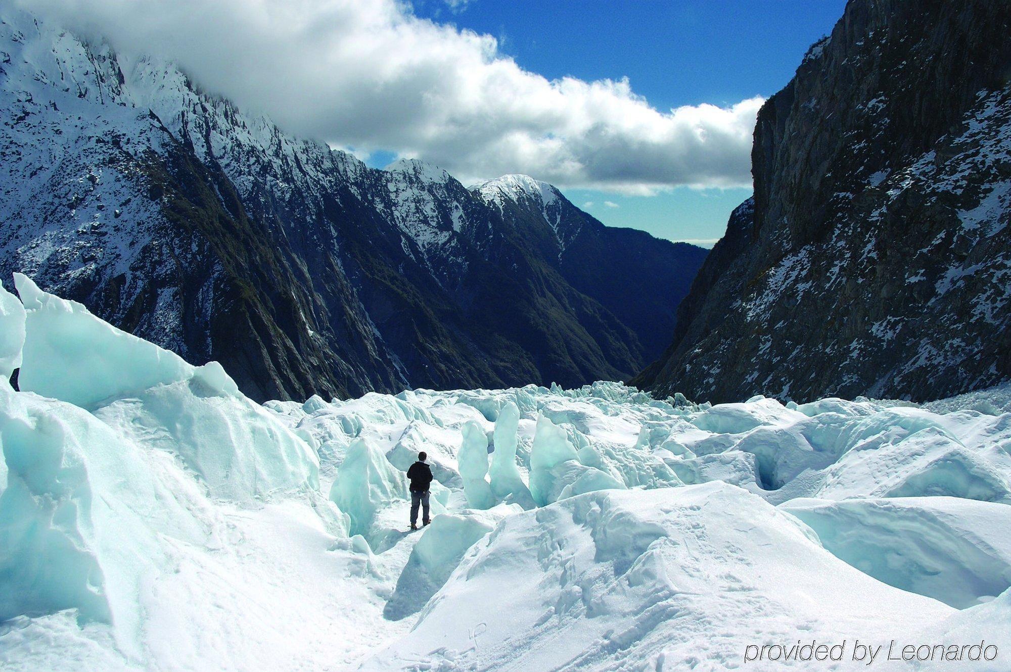 Scenic Hotel Franz Josef Glacier Bagian luar foto